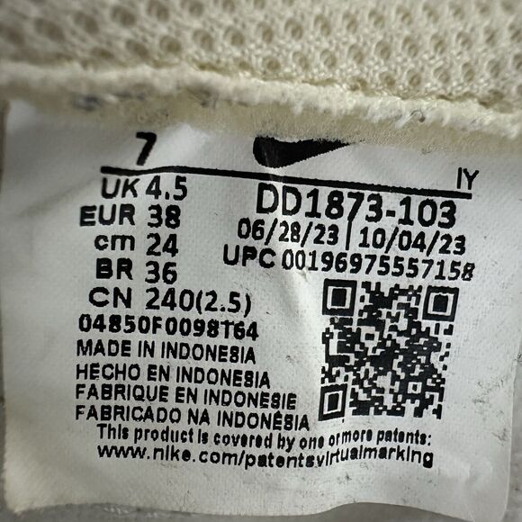 Nike Dunk Low Coconut Mauve Women Size 7 Cream White Shoes Sneakers DD1873-103 - Picture 9 of 9